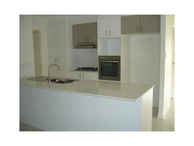 9 Jet St, Upper Coomera QLD 4209