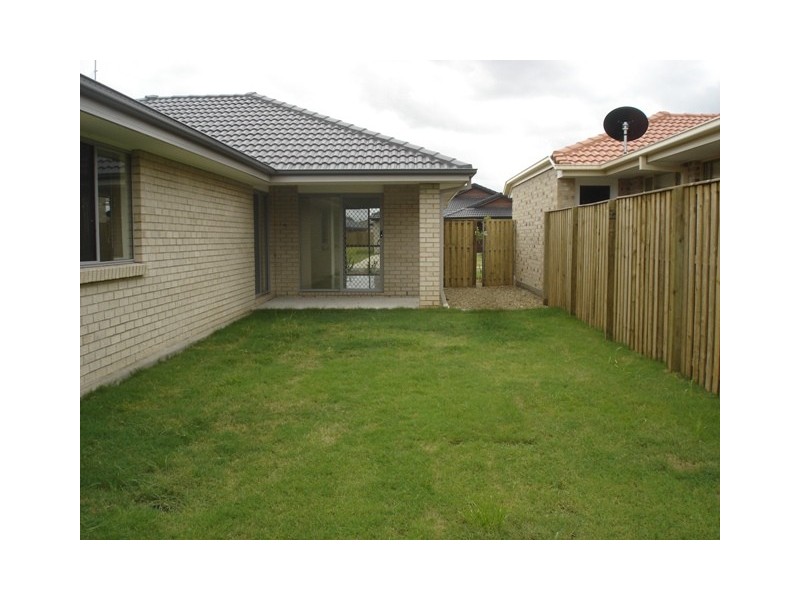 9 Jet St, Upper Coomera QLD 4209