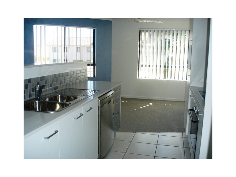 9/15-17 Lloyd Street, Southport QLD 4215