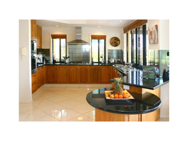 32 Clear Water Bay Avenue, Clear Island Waters QLD 4226