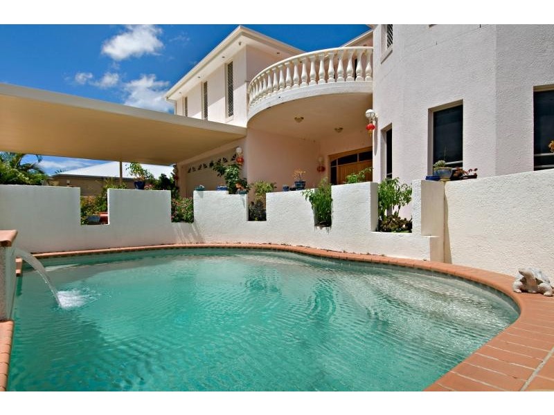 Highland Park QLD 4211