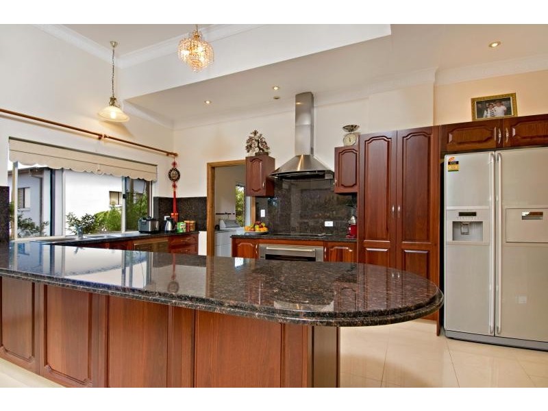 Highland Park QLD 4211