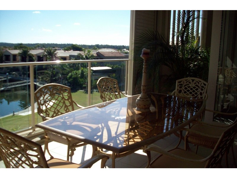 Hope Island QLD 4212