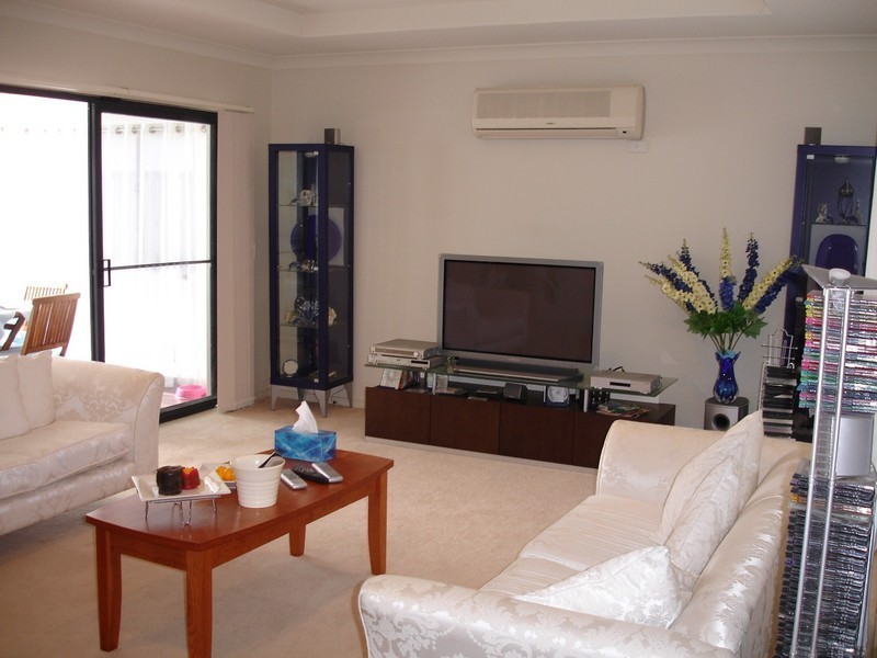 16 Nardoo Street, Robina QLD 4226