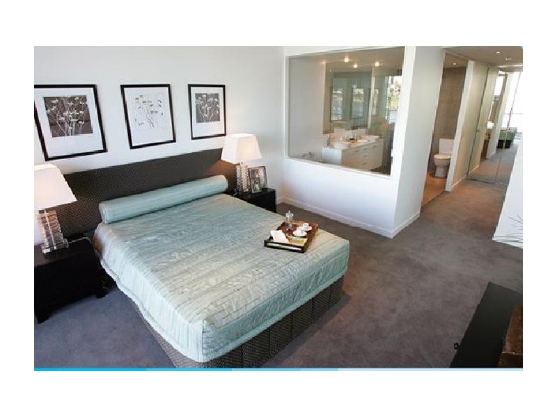Broadbeach QLD 4218