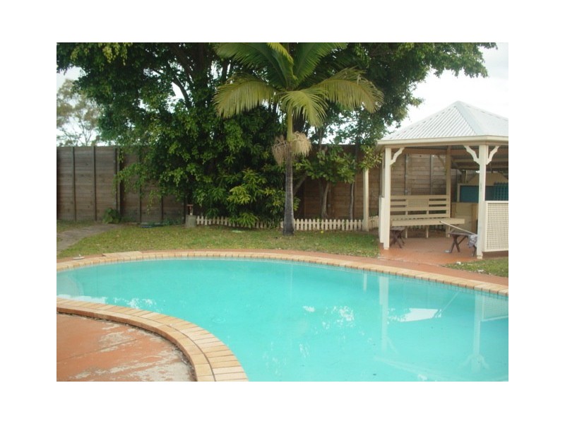 Broadbeach Waters QLD 4218