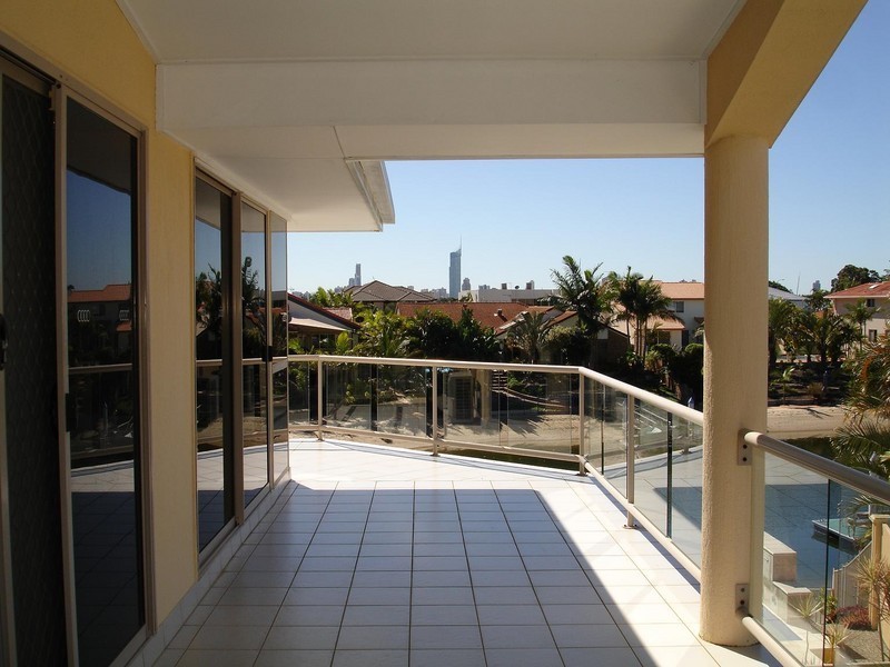 Mermaid Waters QLD 4218