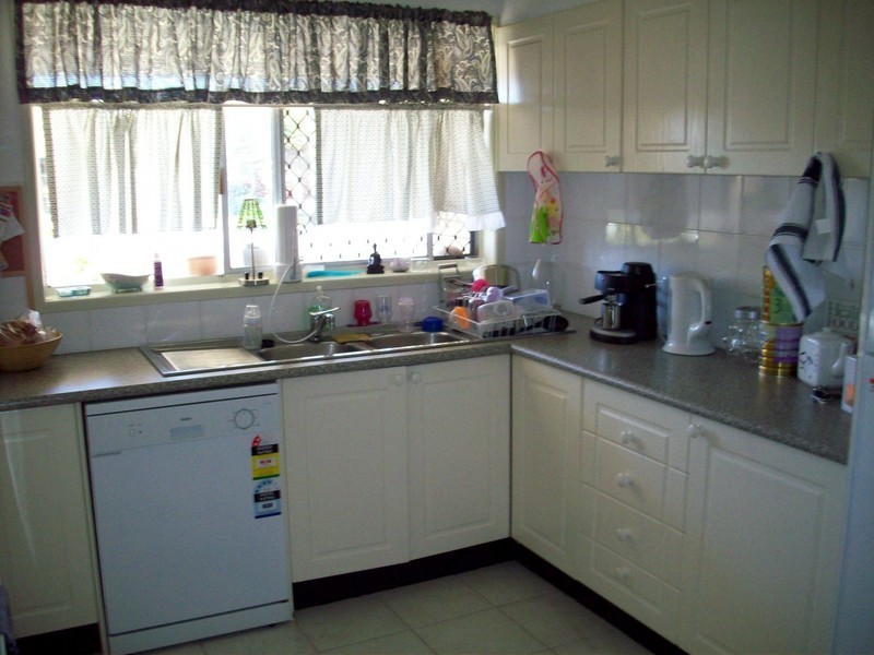 253 MALLAWA DR, Palm Beach QLD 4221