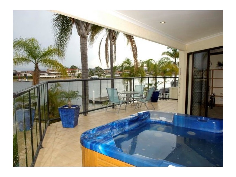 Broadbeach Waters QLD 4218