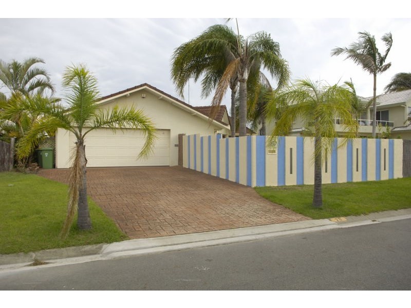 Broadbeach Waters QLD 4218