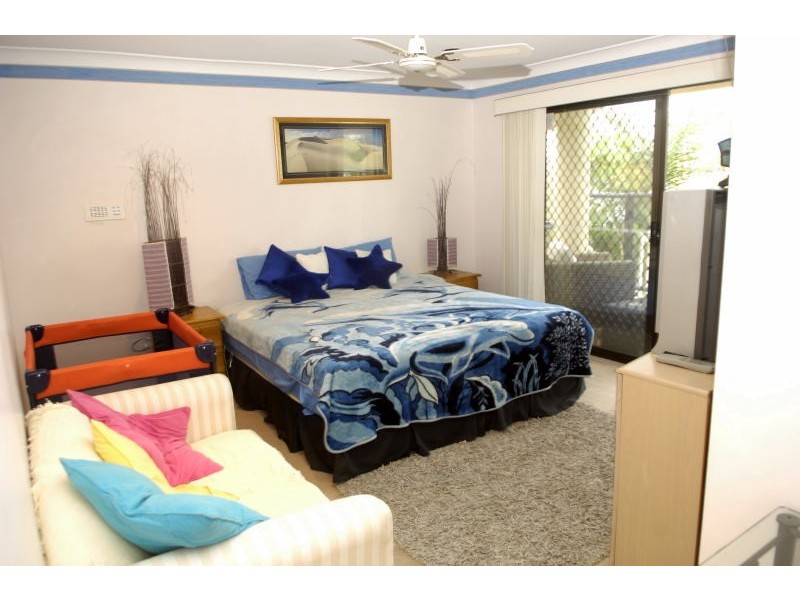 Broadbeach Waters QLD 4218