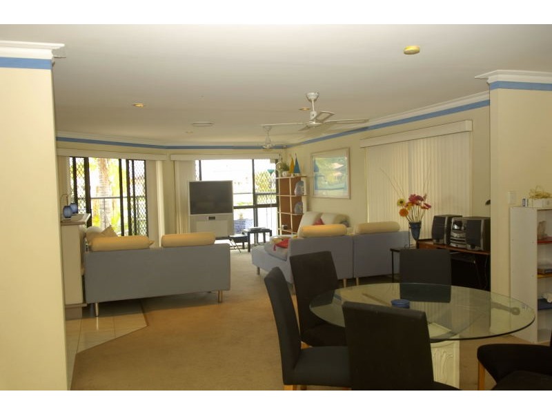 Broadbeach Waters QLD 4218