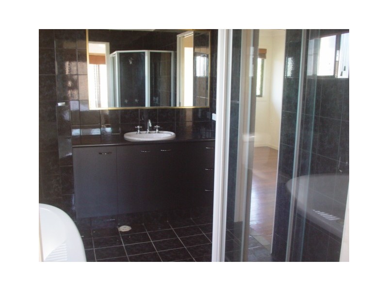 Broadbeach Waters QLD 4218