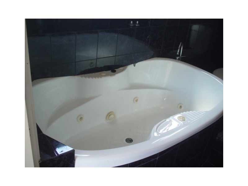Broadbeach Waters QLD 4218