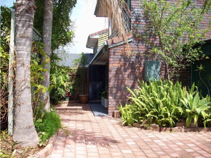 1/42 Frascott Ave, Varsity Lakes QLD 4227