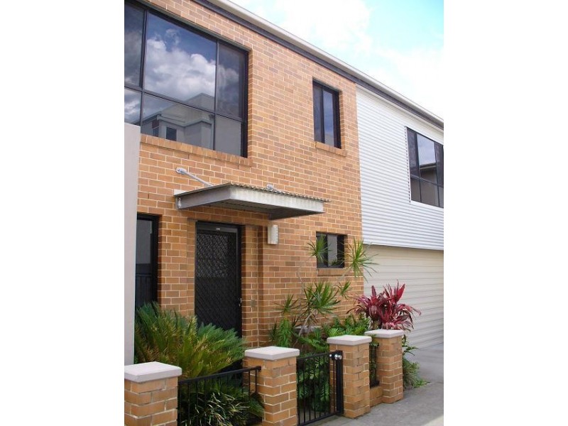 Varsity Lakes QLD 4227