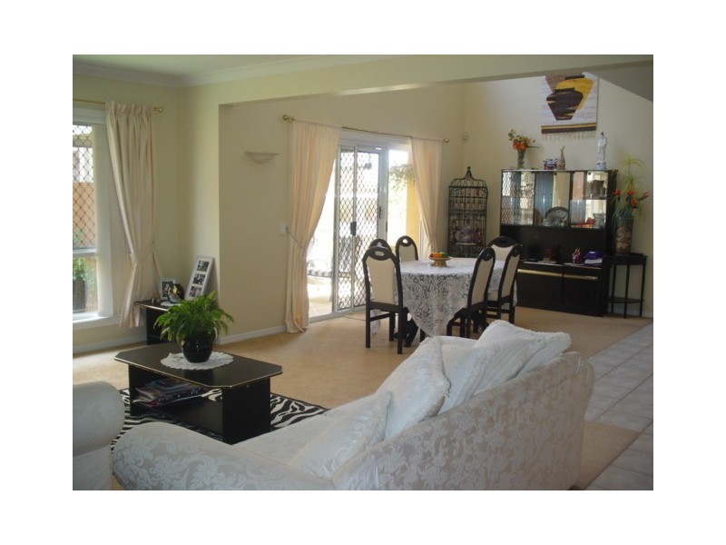 Varsity Lakes QLD 4227