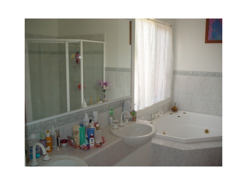 Varsity Lakes QLD 4227