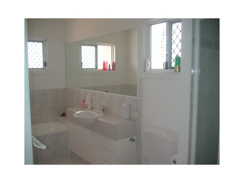 Varsity Lakes QLD 4227