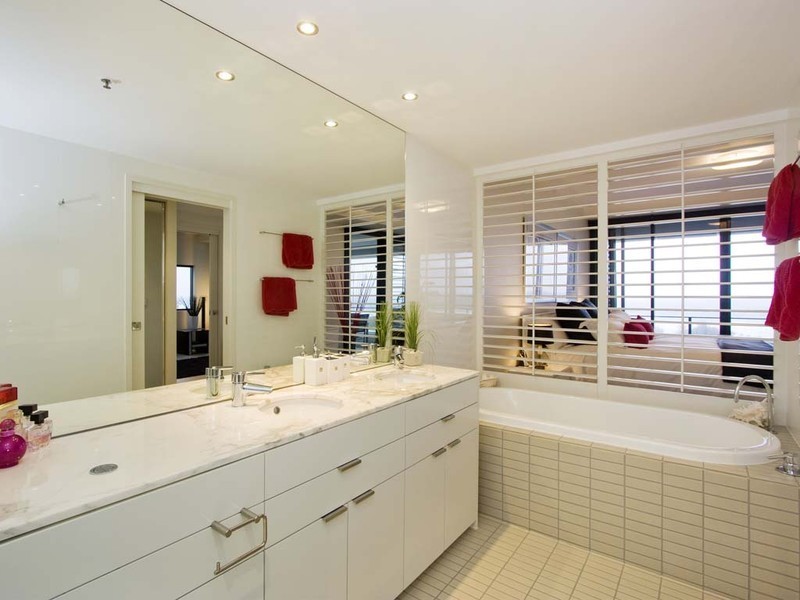 Broadbeach QLD 4218