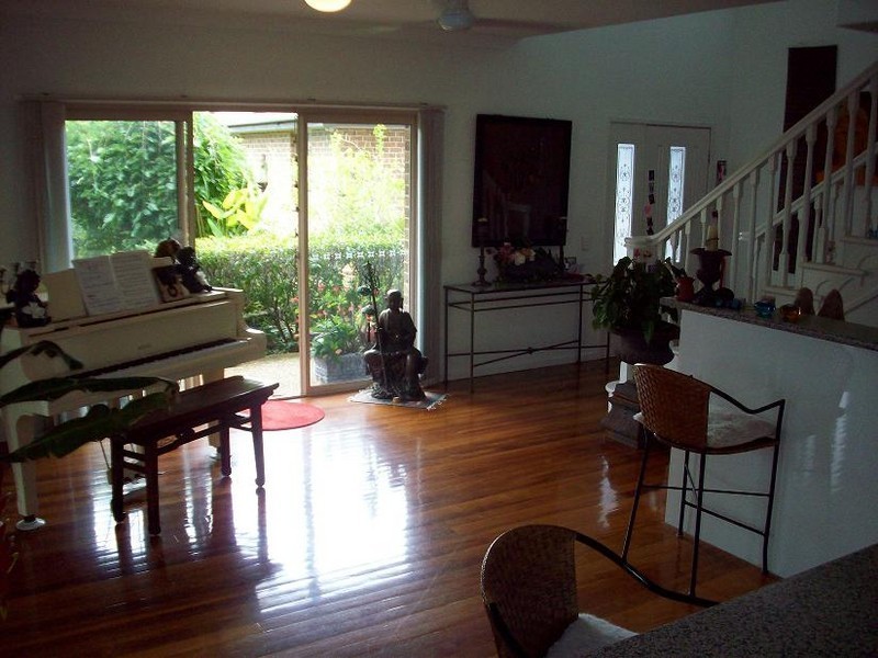 Carrara QLD 4211