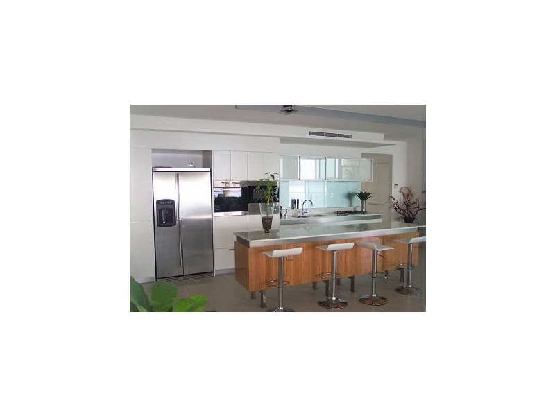 Paradise Point QLD 4216