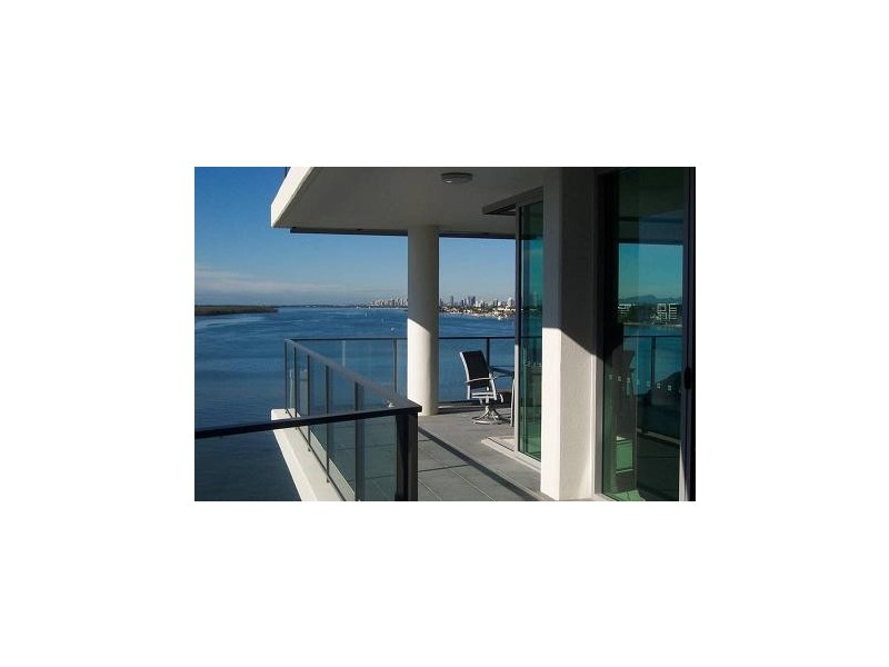 Paradise Point QLD 4216