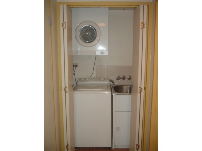 5 Palm Avenue, Surfers Paradise QLD 4217