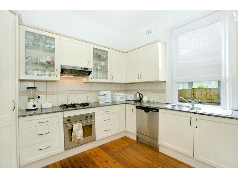 81 Ryde, Hunters Hill NSW 2110
