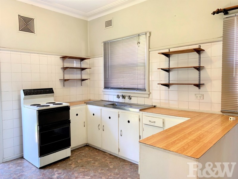 27 Meroo Street, Blacktown NSW 2148