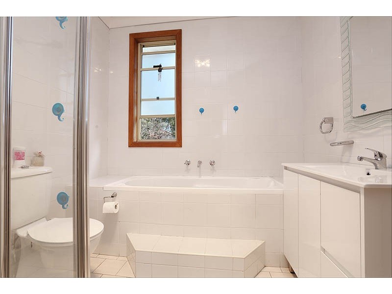 14 Eyre Street, Lalor Park NSW 2147