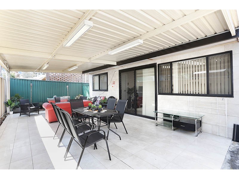 15 Wycombe Street, Doonside NSW 2767