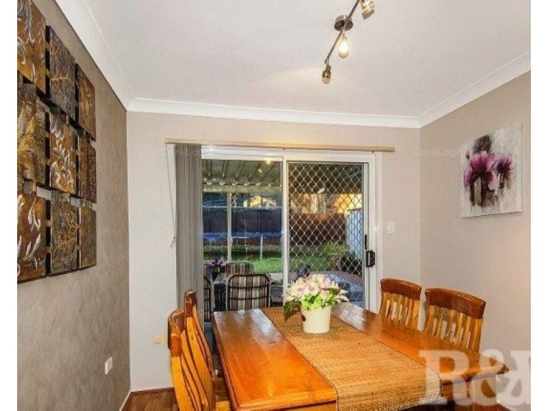 17 Batten Place, Doonside NSW 2767