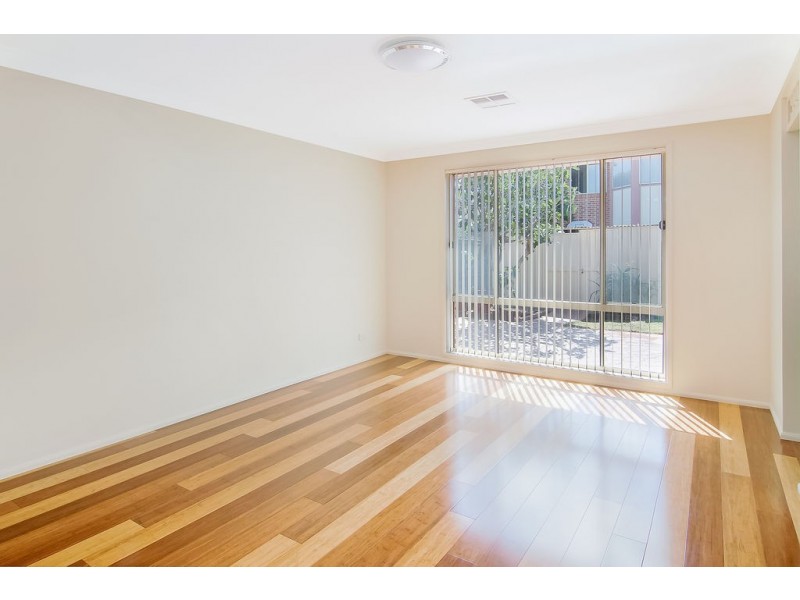 66 Jindabyne Circuit, Woodcroft NSW 2767