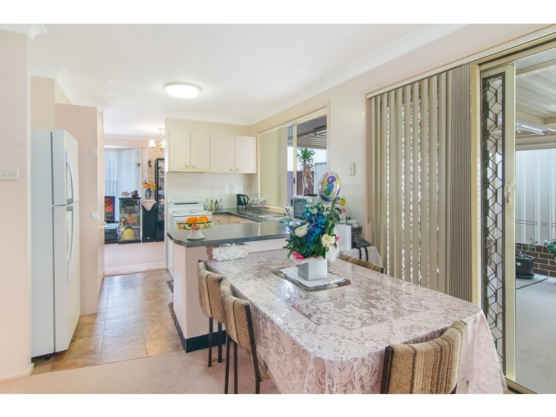 73 Aminta Crescent, Hassall Grove NSW 2761