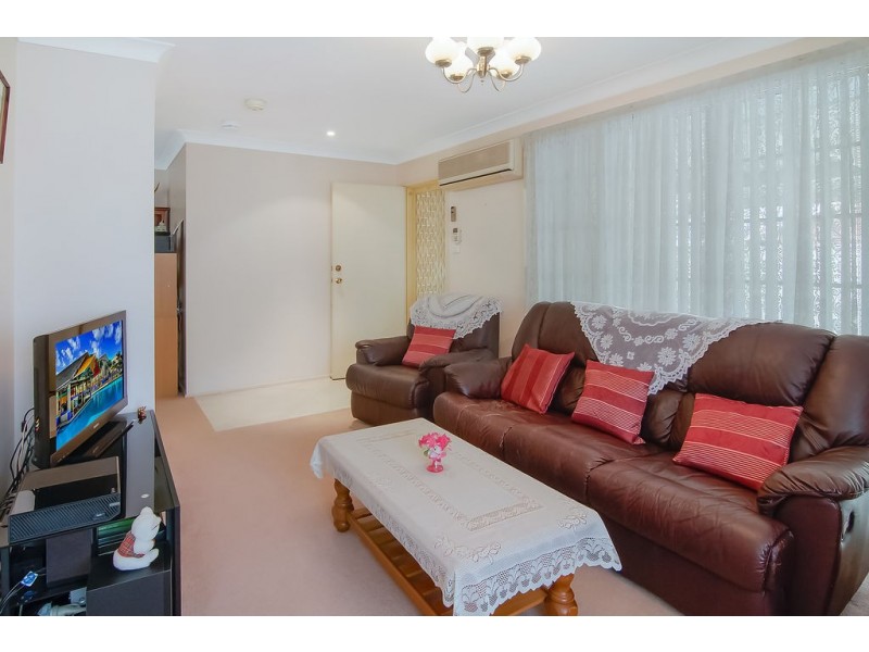 73 Aminta Crescent, Hassall Grove NSW 2761