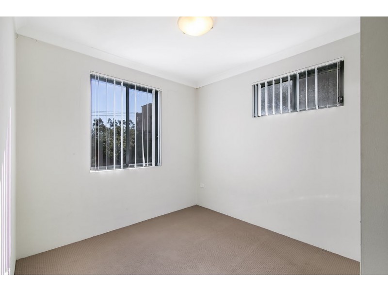 8/9 Wallace Street, Blacktown NSW 2148