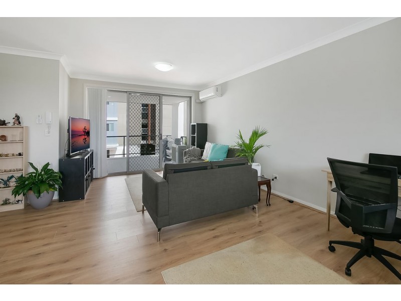 7/8E Myrtle Street, Prospect NSW 2148