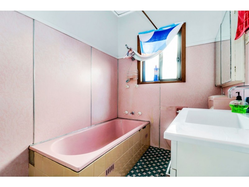 15 Douglas Road, Blacktown NSW 2148