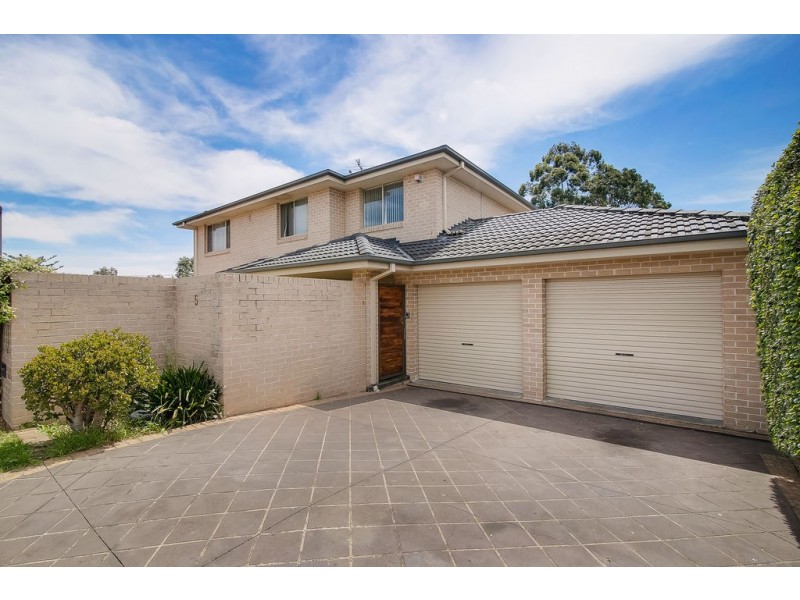5 Mossfield Lane, Marayong NSW 2148