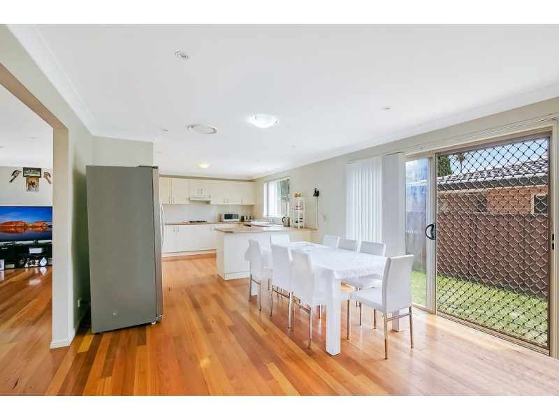 5 Mossfield Lane, Marayong NSW 2148