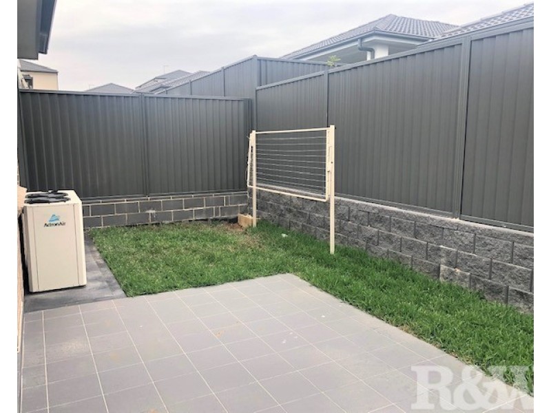 10 Dalby Street, The Ponds NSW 2769