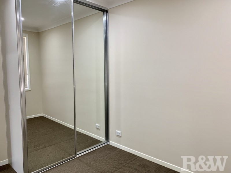 22 Shinnick Drive, Oakhurst NSW 2761