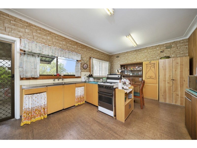 15 Blue Hills Crescent, Blacktown NSW 2148