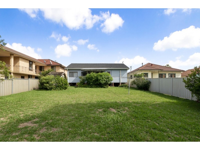 15 Blue Hills Crescent, Blacktown NSW 2148