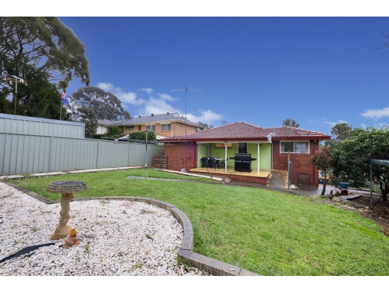 17 Arnott Road, Marayong NSW 2148