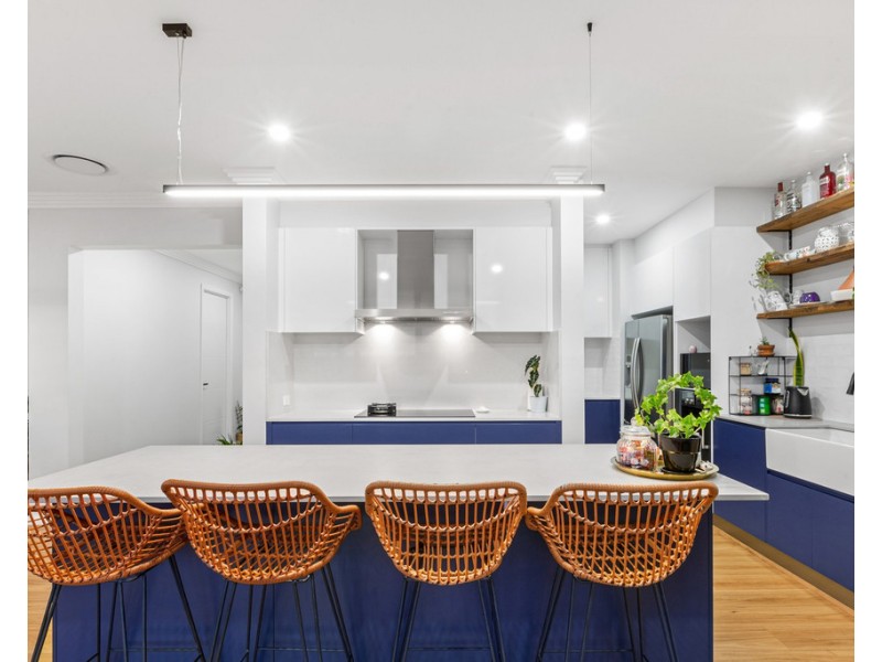 4 Pebblestone Road, Box Hill NSW 2765