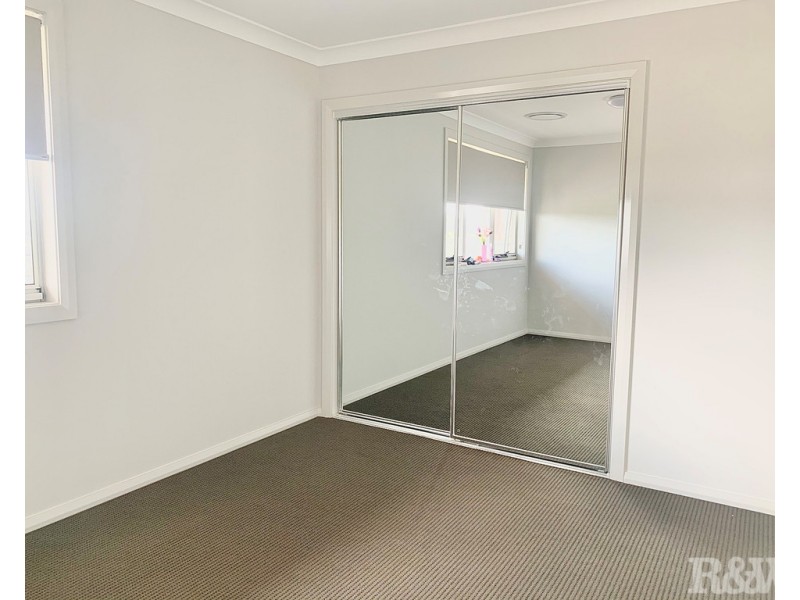 53 Fontana Drive, Box Hill NSW 2765