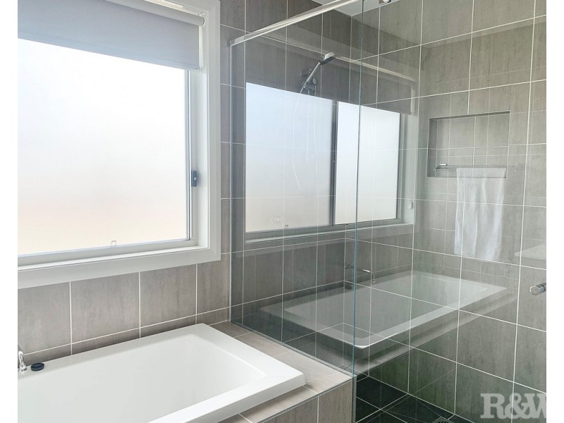 53 Fontana Drive, Box Hill NSW 2765