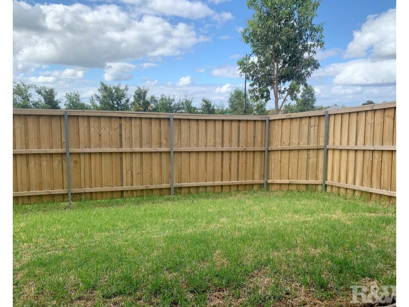 53 Fontana Drive, Box Hill NSW 2765